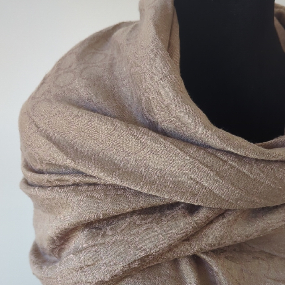 Salvatore Ferragamo Taupe Knit Scarf - Picture 3 of 8